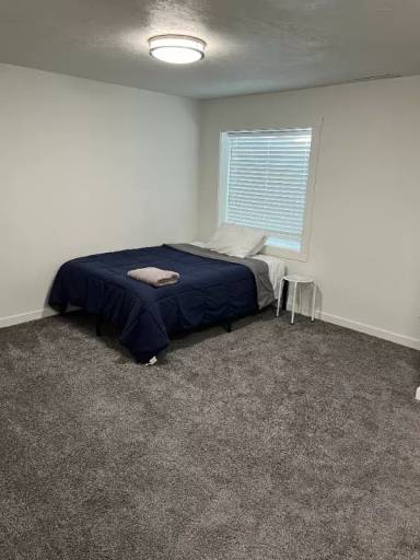 Main picture of 690 Cambridge Dr