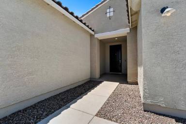 Main picture of 5140 N 181st Dr
