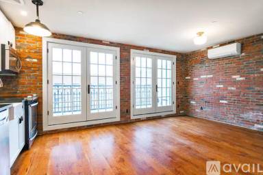 Main picture of 31 Brooklyn Ave