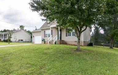 Main picture of 1046 Bush Ave