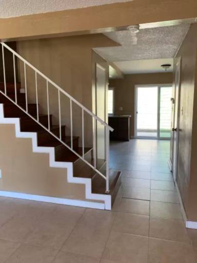 Main picture of 343 Camarillo St