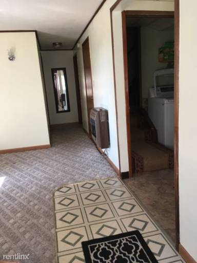 Main picture of 730 Mayflower Dr