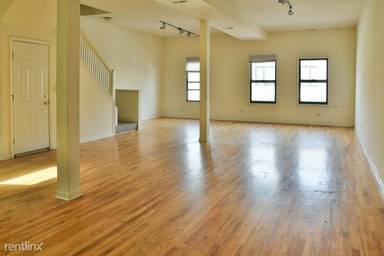 Main picture of 2336 N Milwaukee Ave