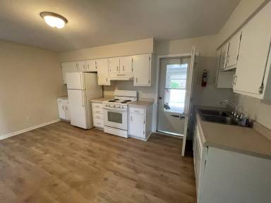 Main picture of 1715 Valleywood Ct