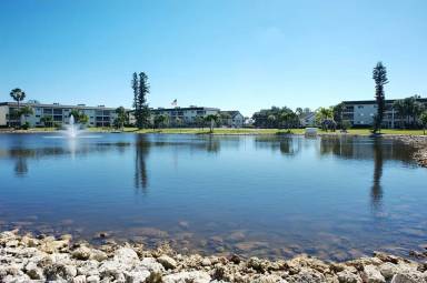 Main picture of 1000 Manatee Rd