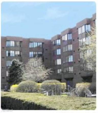Main picture of 1504 W Byron St