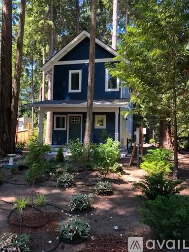 Main picture of 10785 Sunrise Dr NE