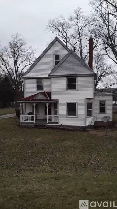 Main picture of 60 E Schaaf Rd