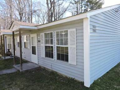 Main picture of 6713 Cedar Lake Dr