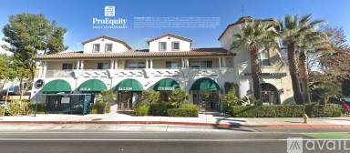 Main picture of 1700 Park Ave