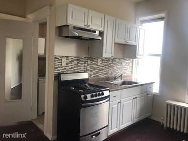 Main picture of 90 Lake St