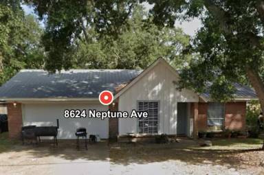 Main picture of 8624 Neptune Ave