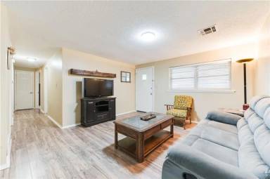 Main picture of 3712 N Markwell Ave