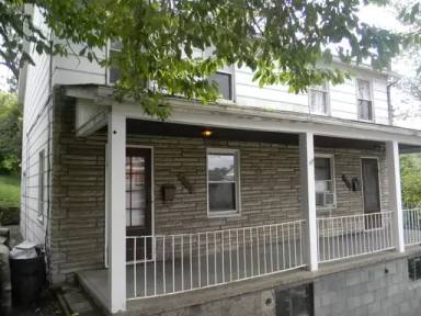 Main picture of 4462 4th St
