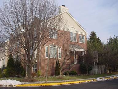 Main picture of 5541 Sully Lake Dr