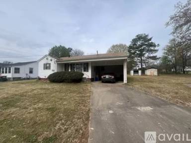Main picture of 607 N 2nd St