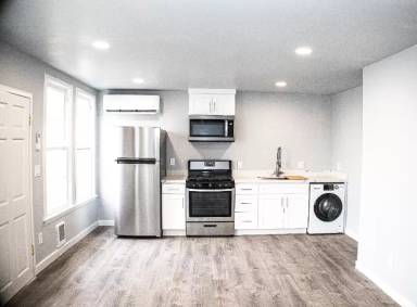 Main picture of 2402 Rucker Ave