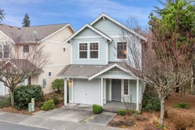 Main picture of 10618 NE Kingston Meadows Cir