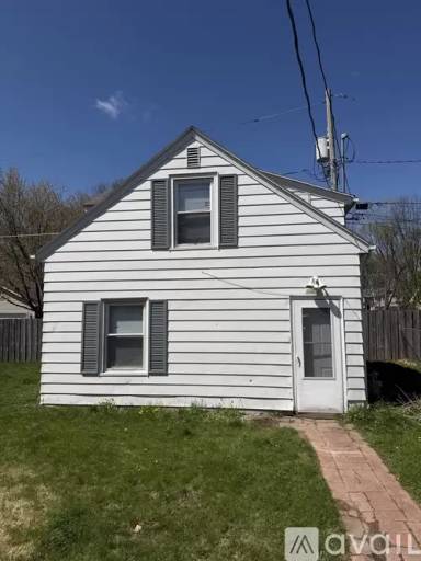 Main picture of 2434 1 2 Mc Millan Ct