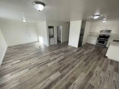 Main picture of 6945 Mendon Ln