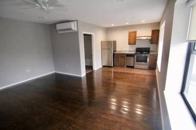 Main picture of 1306 E 11th St