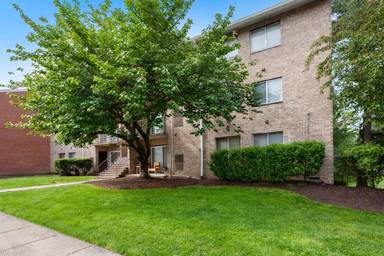 Main picture of 7997 Audubon Ave