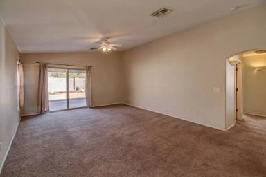 Main picture of 8337 S Bainbridge Rd