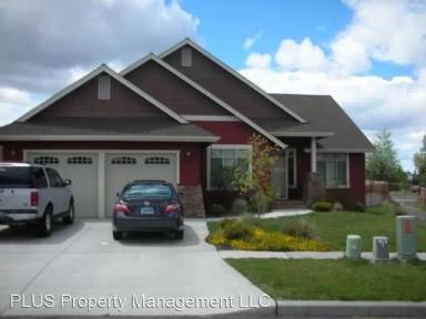 Main picture of 3459 NE Fieldstone Ct