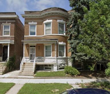 Main picture of 5418 S Drexel Ave