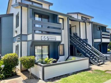Main picture of 65 Stenner St
