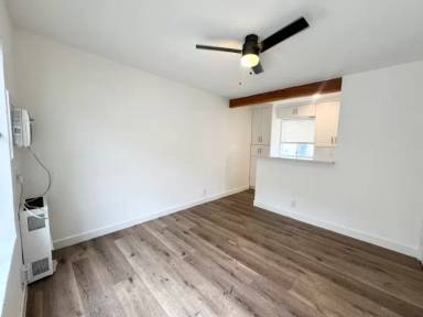 Main picture of 1286 S Plymouth Blvd