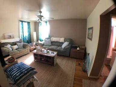 Main picture of 370 S Highland Ave