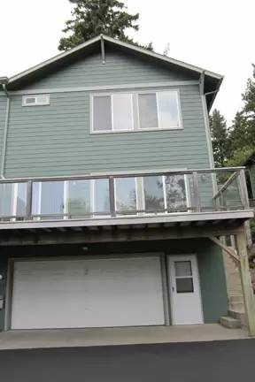 Main picture of 815 Old County Rd