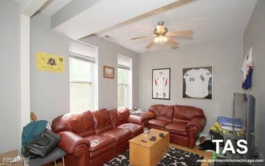 Main picture of 621 W Armitage Ave