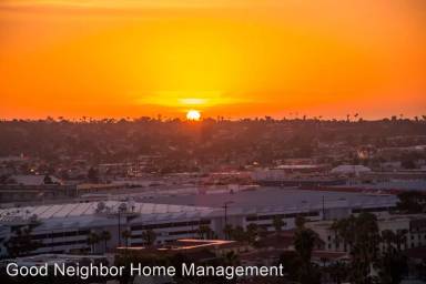 Main picture of 2225 Guy St