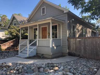 Main picture of 1004 Normal Ave