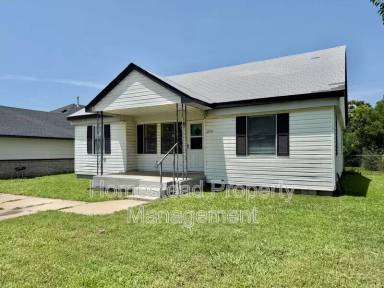Main picture of 2141 SW 45th St