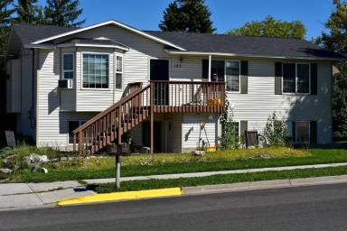 Main picture of 185 E 3rd S