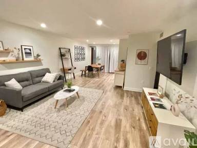 Main picture of 853 S Lucerne Blvd