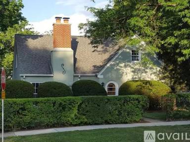 Main picture of 101 S Catherine Ave