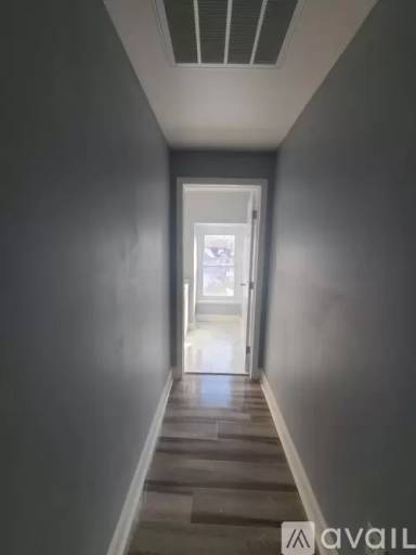 Main picture of 37 E Centre St