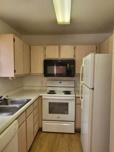 Main picture of 221 Kerby St