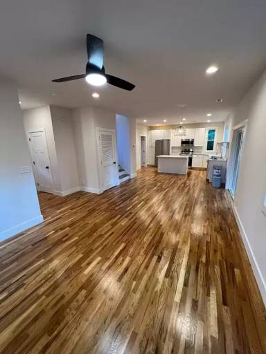 Main picture of 10 Singing Canary Ln