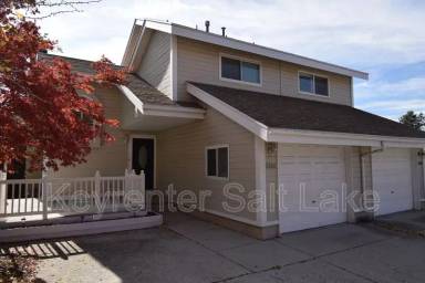 Main picture of 6888 S Hillside Village Cir