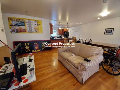 Main picture of 32 Hillside St