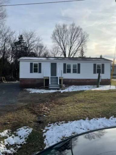 Main picture of 127 Lohman Rd