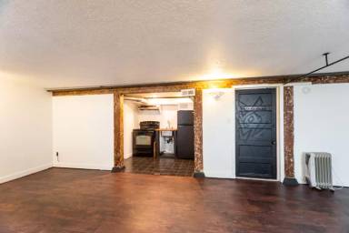 Main picture of 107 NE 74th Ave