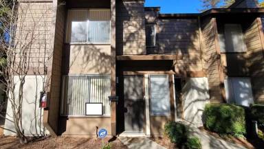 Main picture of 3623 Larchmont Square Ln