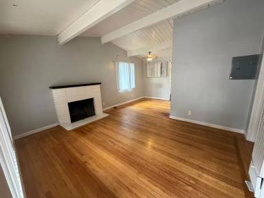 Main picture of 1914 Cooley Ave