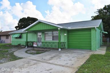 Main picture of 8910 Cairo Ln